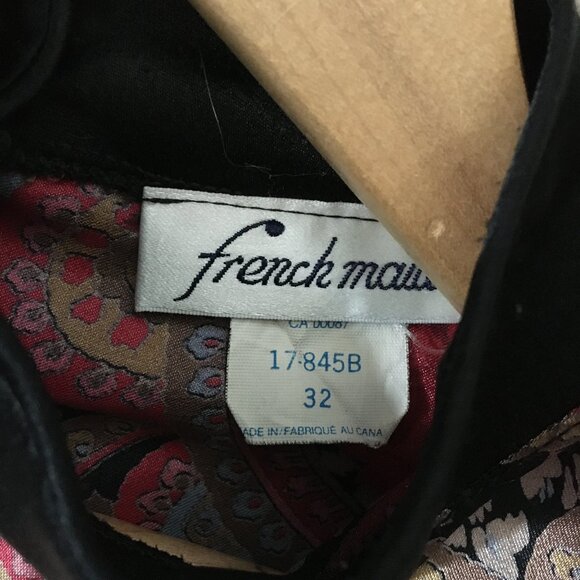 Y2K Made in Canada Vintage Paisley Keyhole Gothic Maid Top - Picture 8 of 14